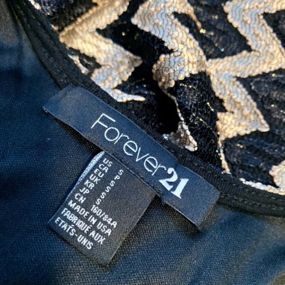 *SOLD* π Forever 21 Dress β¨ - Picture 4 of 4